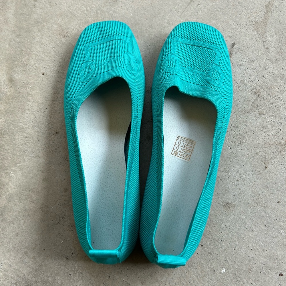 Very Green cute flat shoe